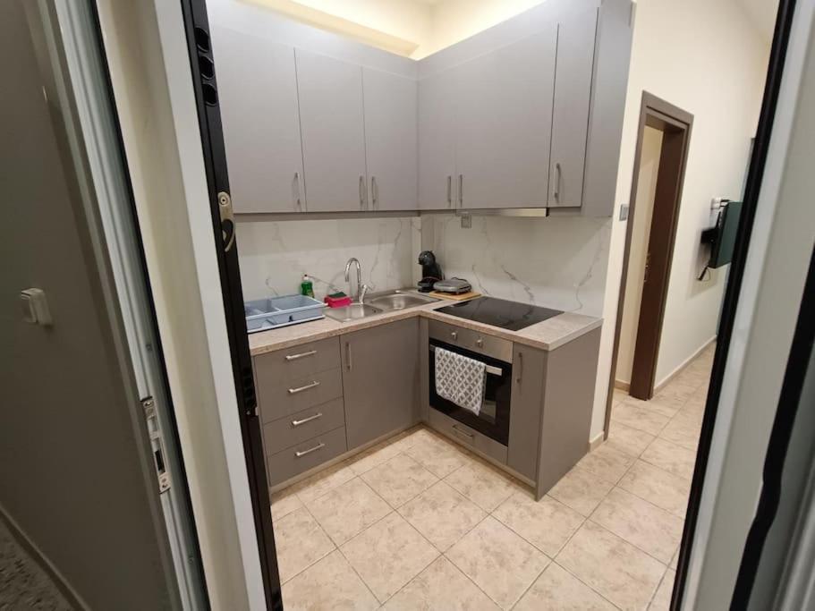 Athens Sky Suites 1 Piraeus Luaran gambar