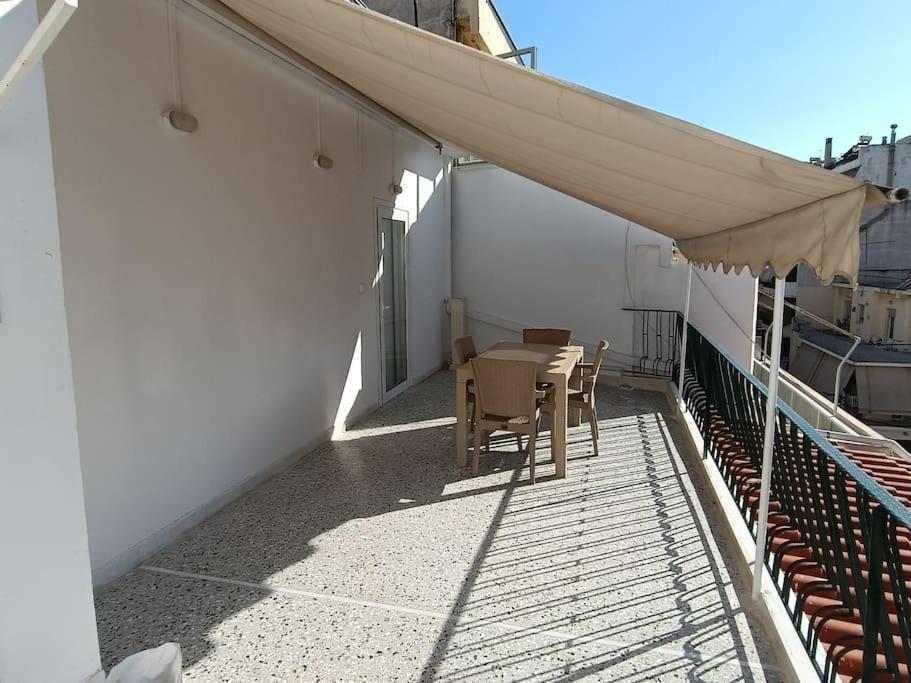Athens Sky Suites 1 Piraeus Luaran gambar