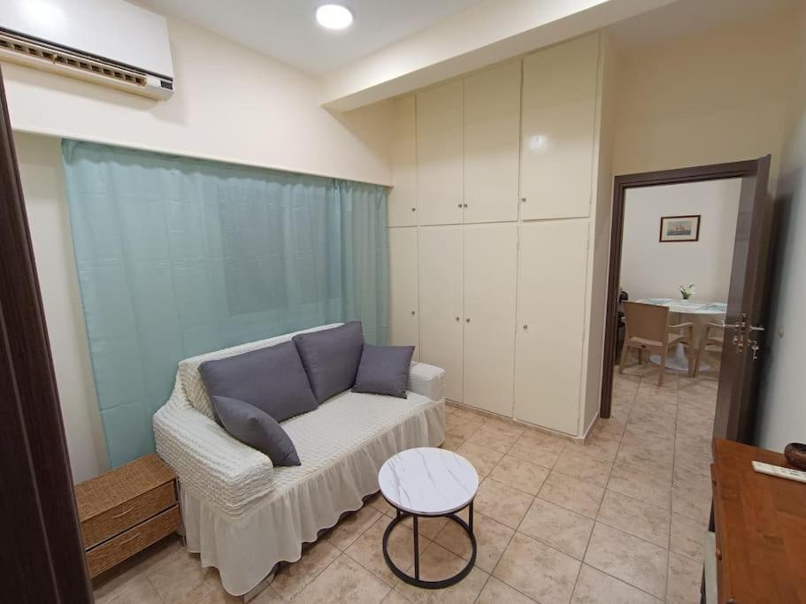 Athens Sky Suites 1 Piraeus Luaran gambar